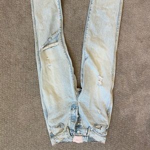 Light wash ripped revice jeans